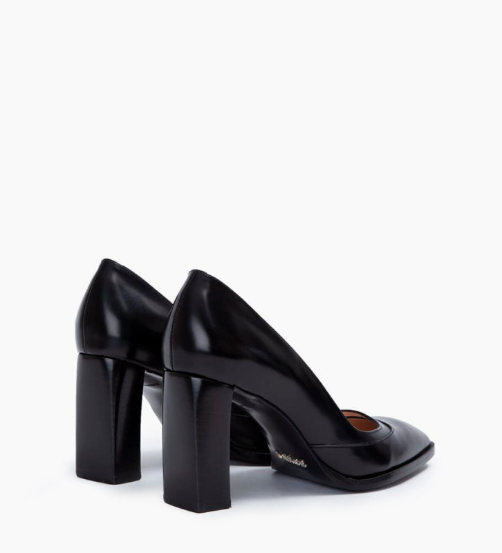 escarpin bout carre