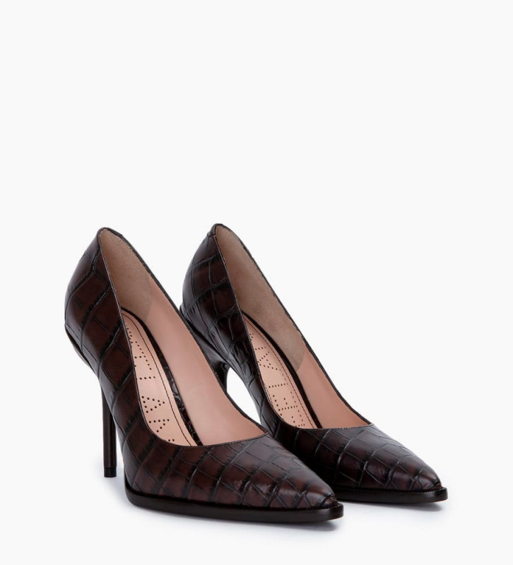 dark brown pump