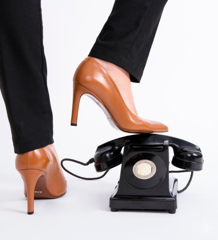 cognac pumps leather